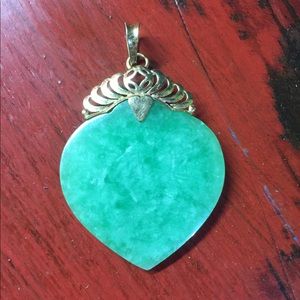 18k Gold Jade Pendant